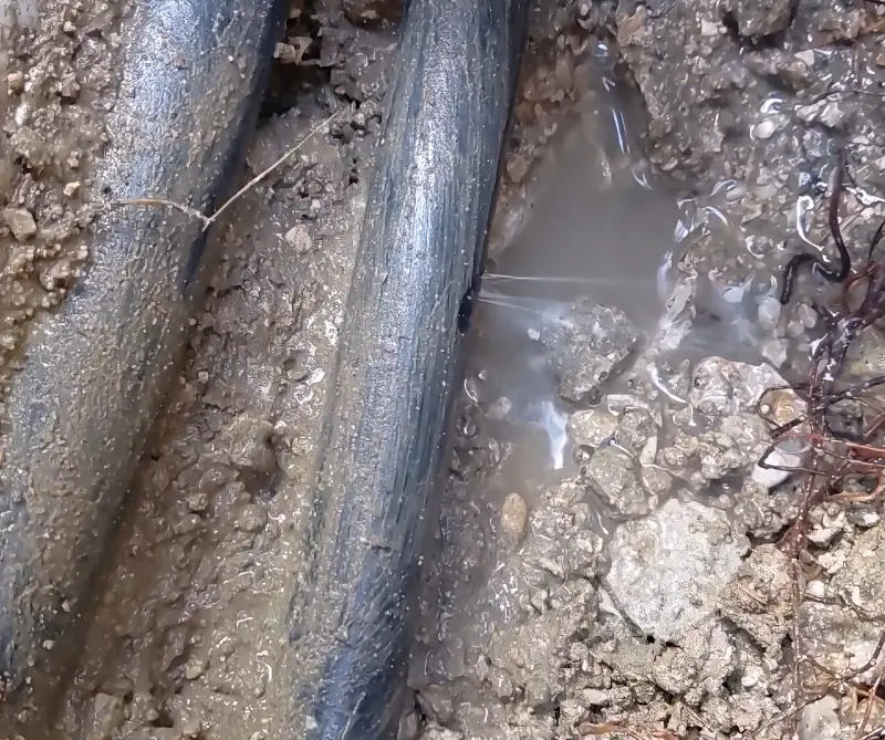 Perdita d'acqua su tubazione interrata individuata a Forlì-Cesena